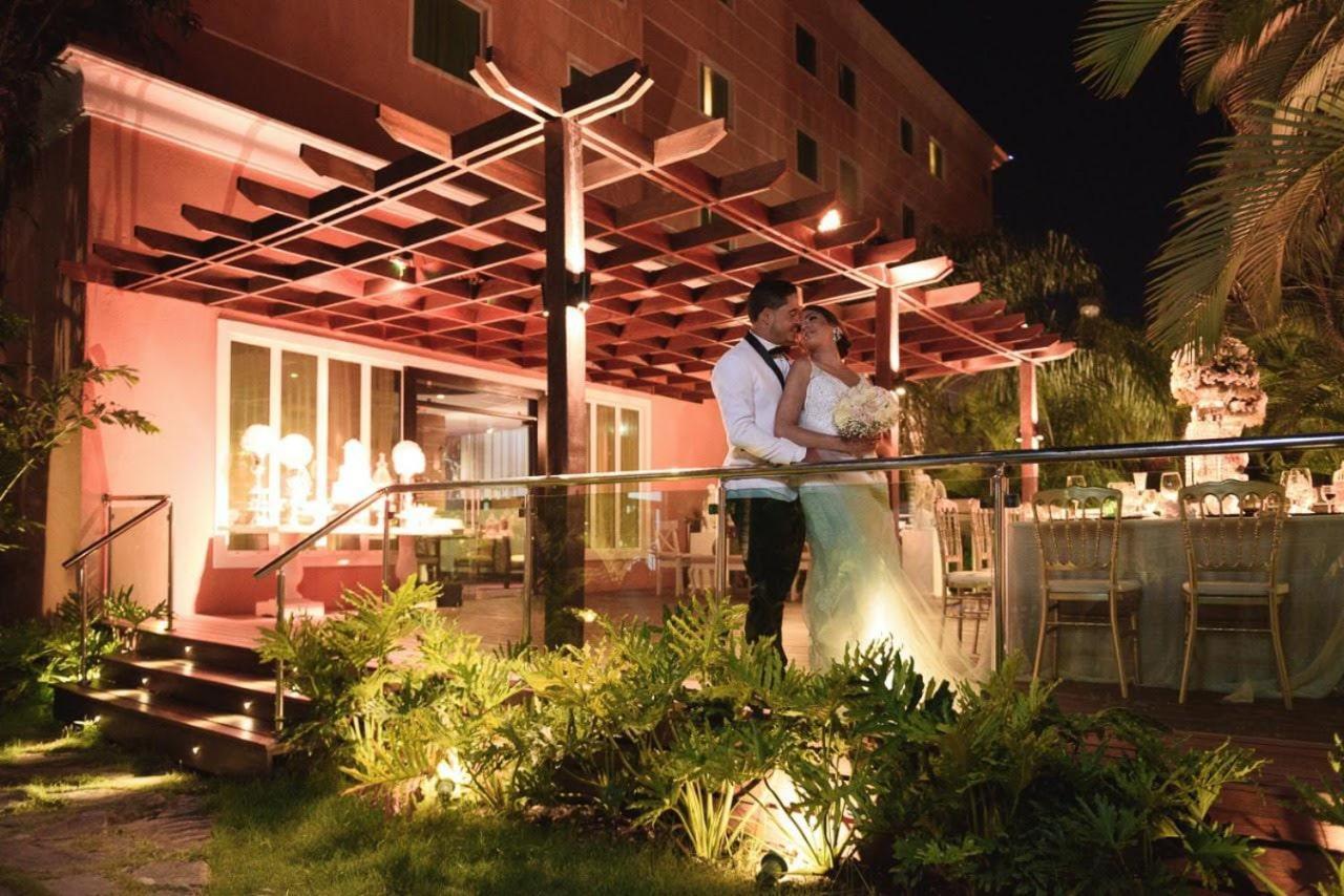 Hodelpa Garden Court Hotel Santiago De Los Caballeros Exterior foto