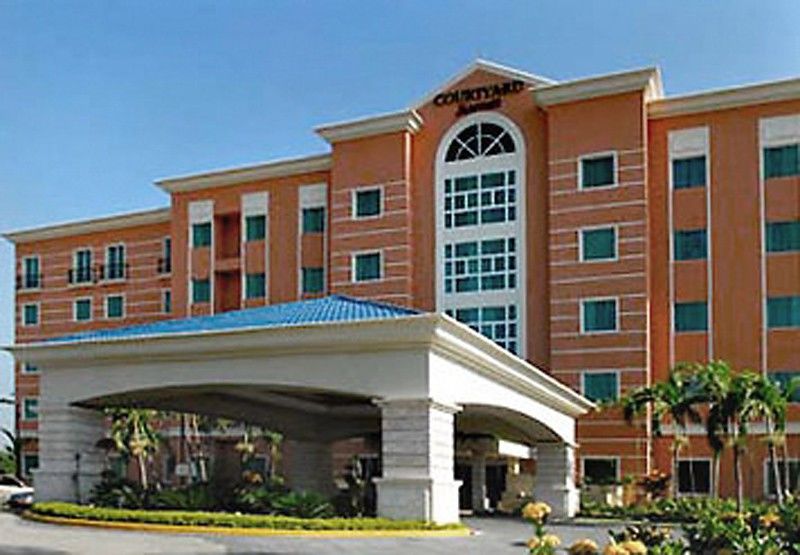Hodelpa Garden Court Hotel Santiago De Los Caballeros Exterior foto